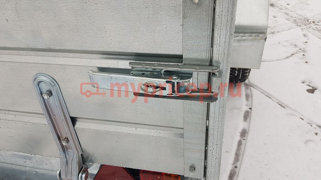 Прицеп ЛАВ 81011А