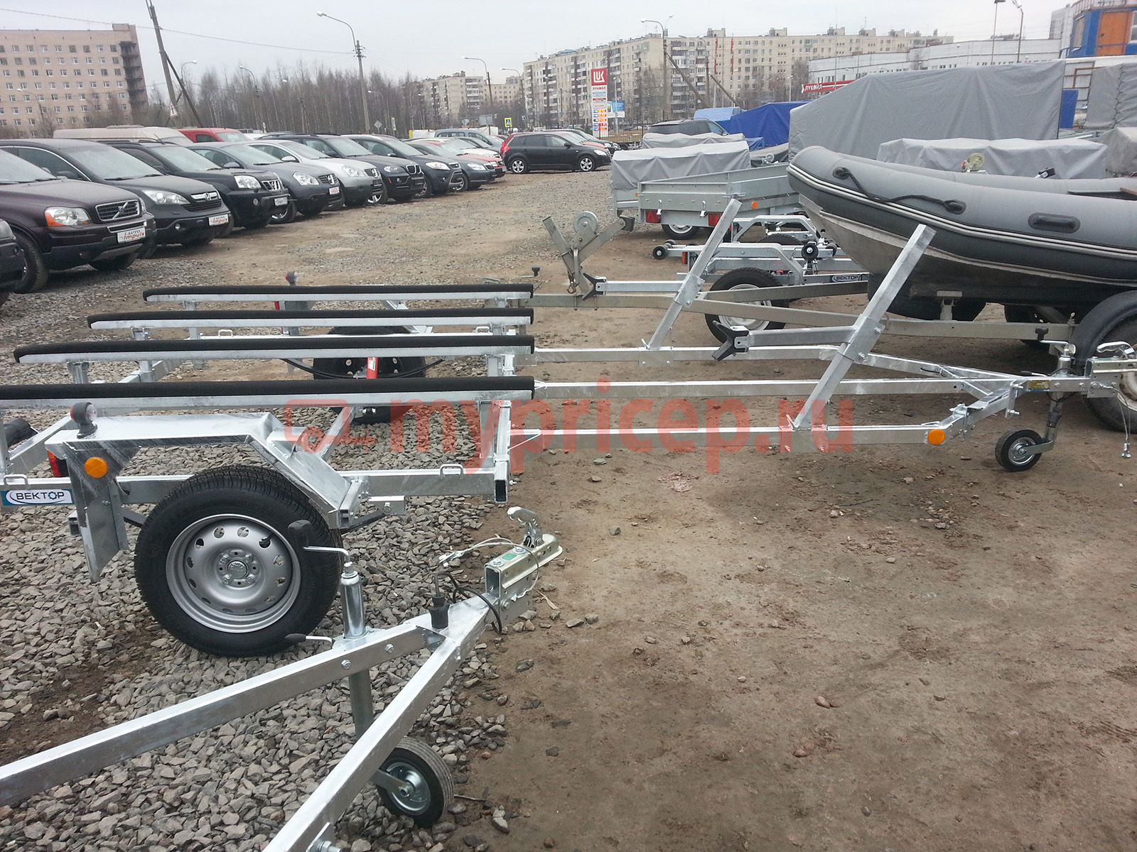 Прицеп ЛАВ 81015A