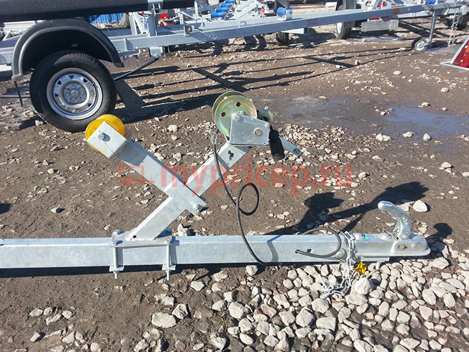 Автоприцеп LAKER Smart Trailer 300 Light, на рессорной подвеске, оцинкованный