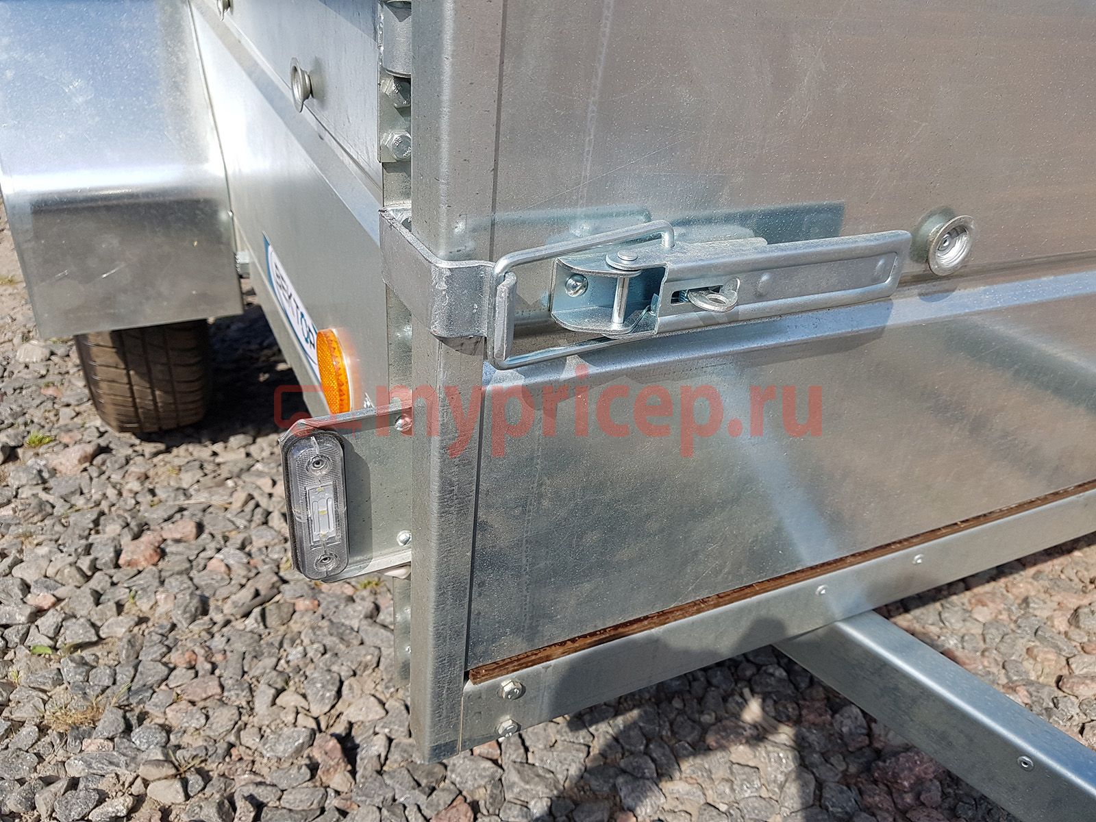 Прицеп ЛАВ 81011ВВ