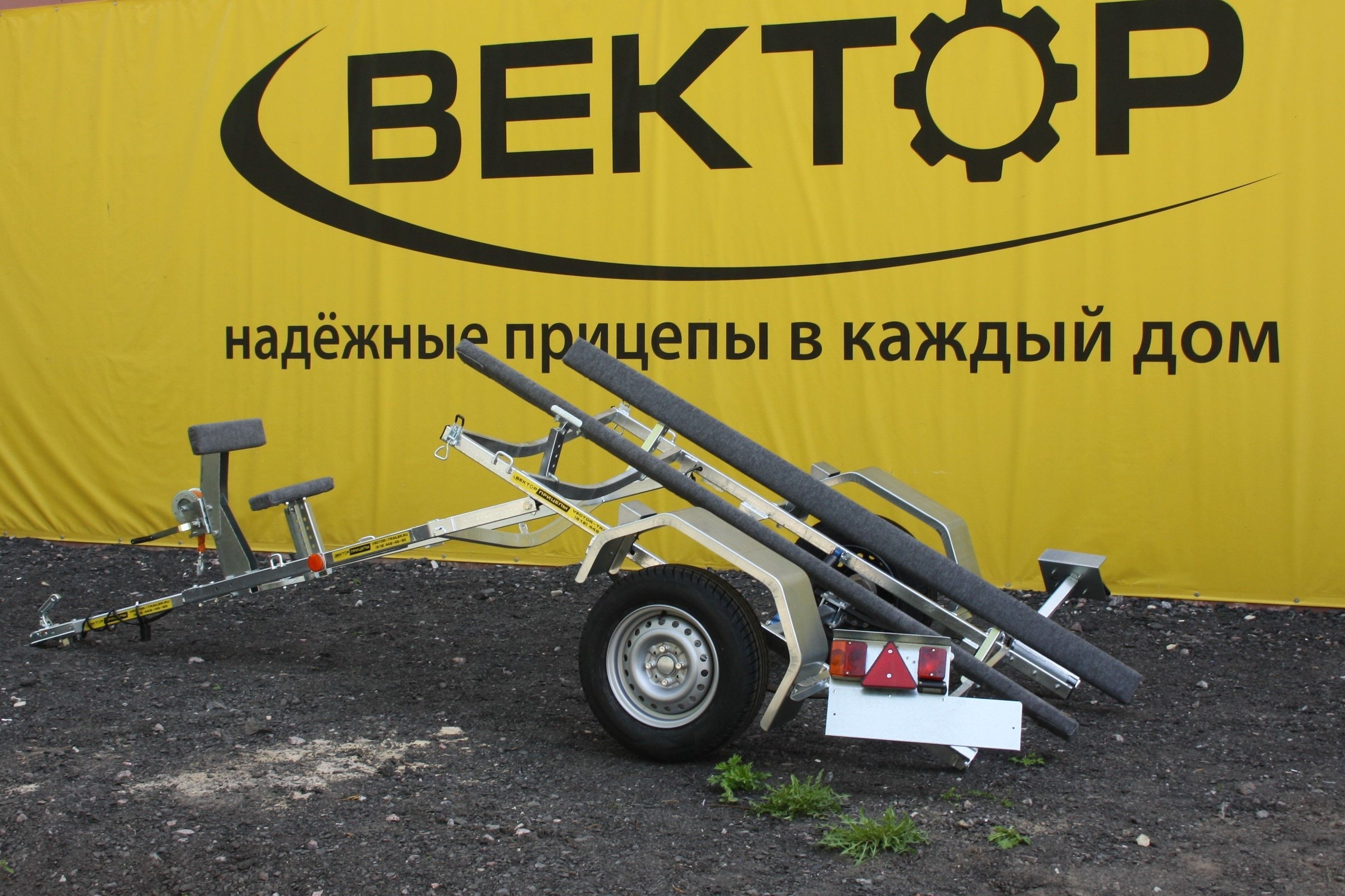 Прицеп ЛАВ 81015ВС