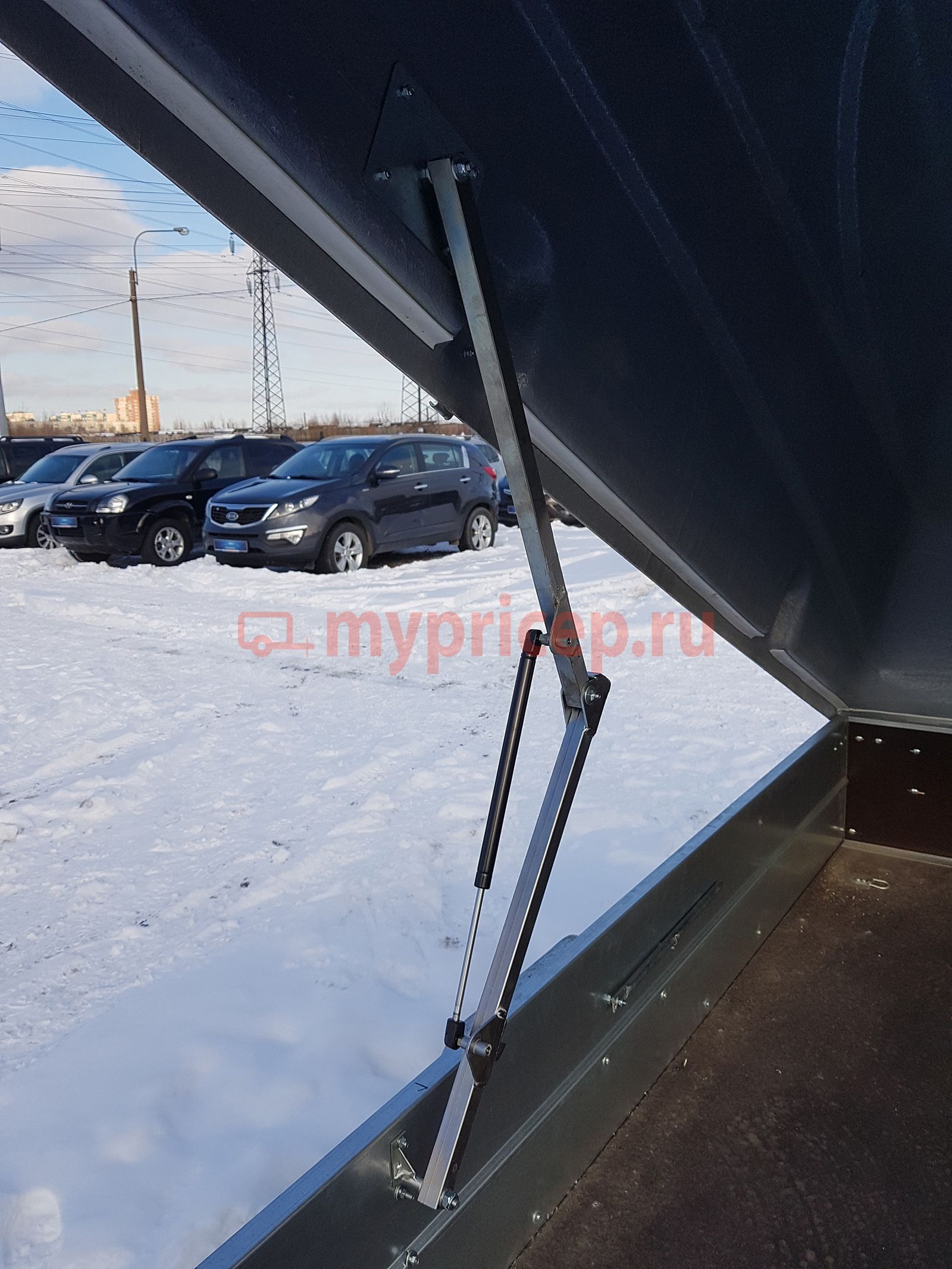 Прицеп ЛАВ 81011А