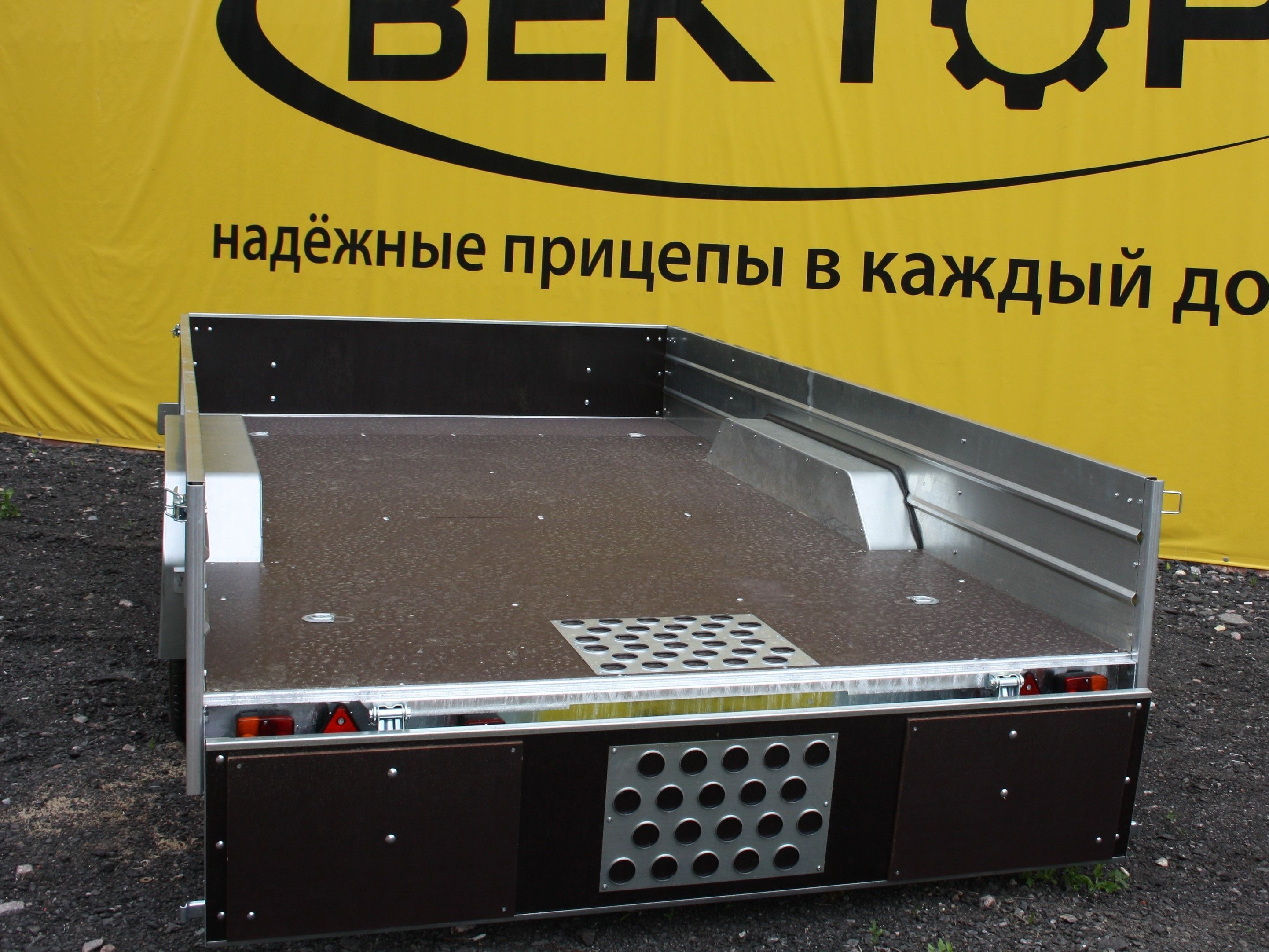 Прицеп ЛАВ 81013Е (колея 1740мм)