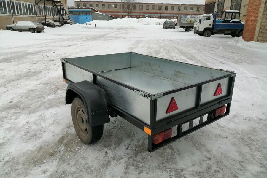 Бортовой прицеп 2х1.3