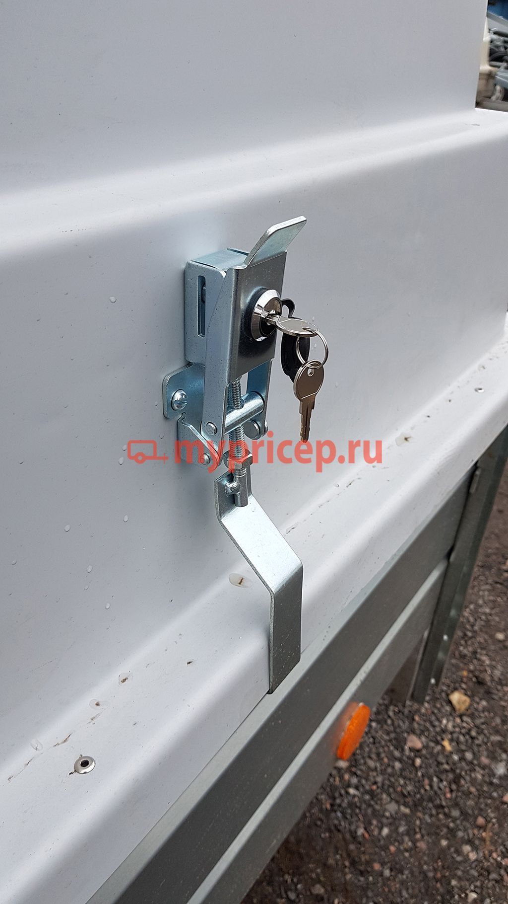 Прицеп ЛАВ 81013E 4.0