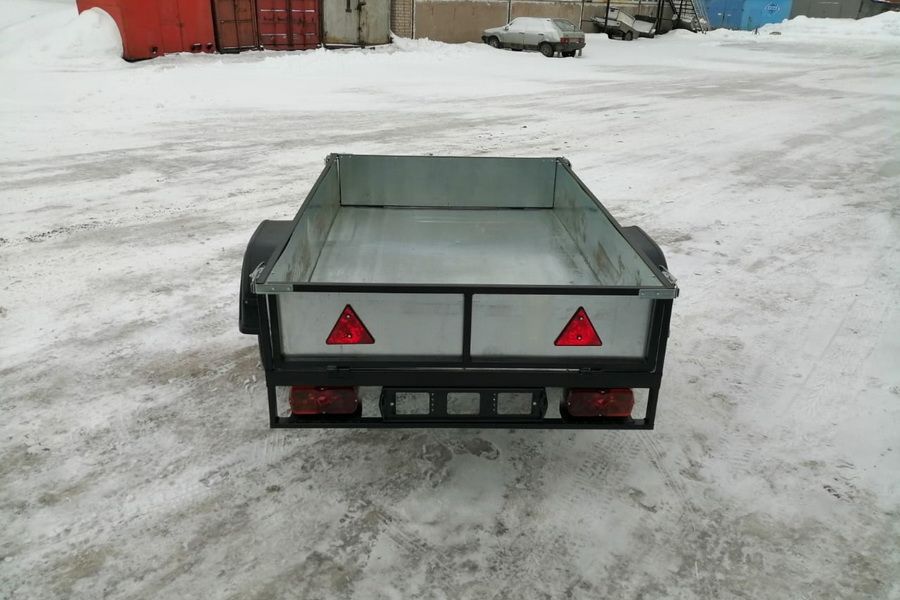 Бортовой прицеп 2х1.3
