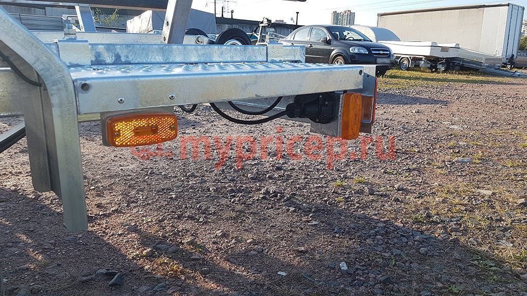 Прицеп ЛАВ 81017