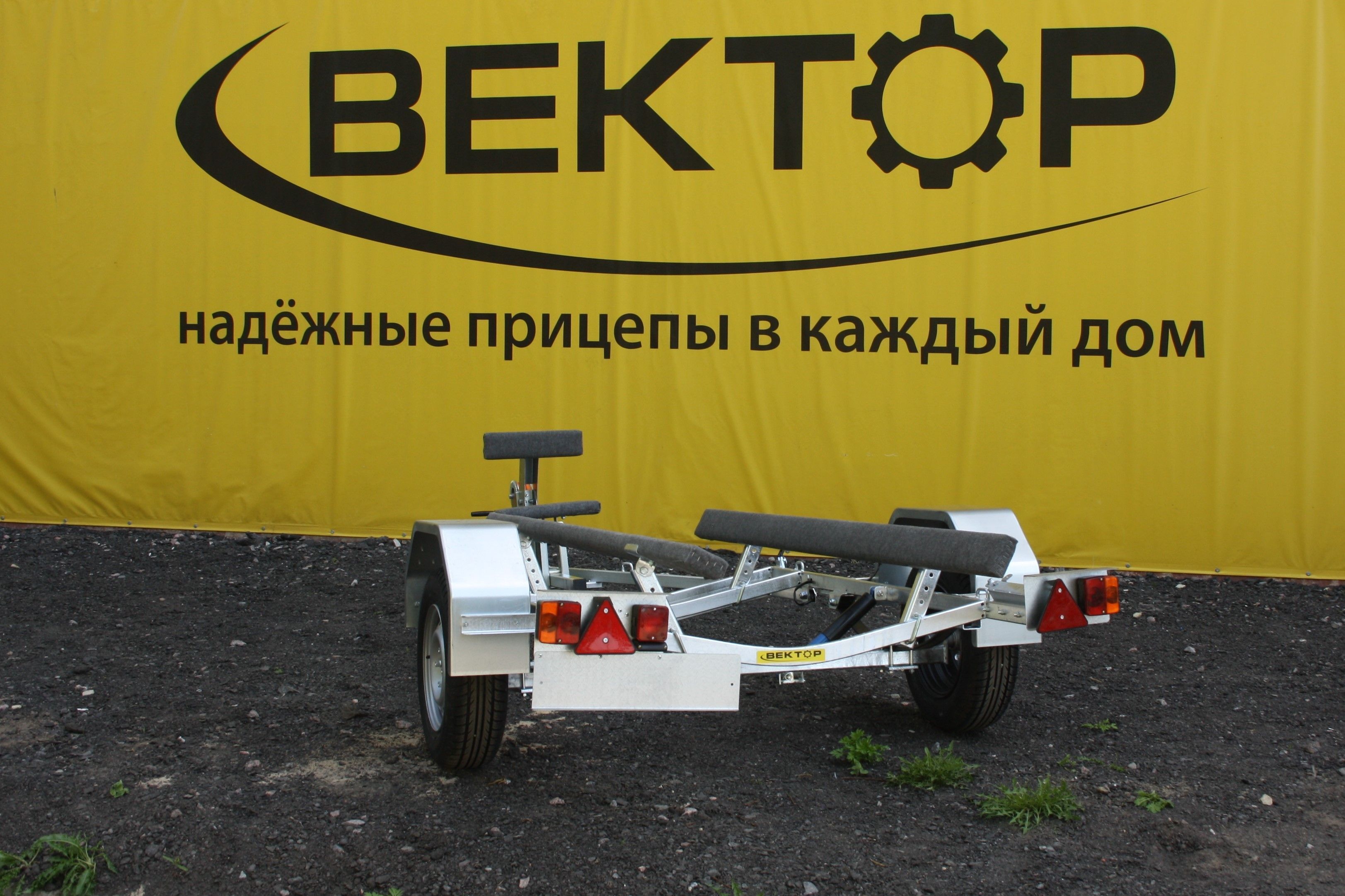 Прицеп ЛАВ 81015ВС